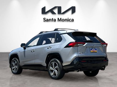 Used 2021 Toyota RAV4 SE w/ Weather & Moonroof Package AWD/4WD image 4