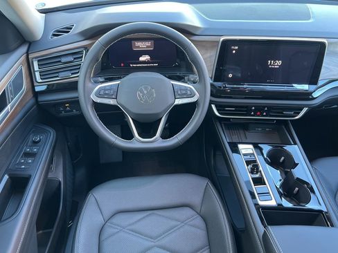 New 2026 Volkswagen Atlas SE FWD image 13