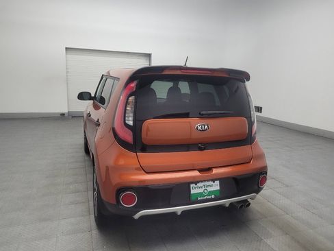 Used 2018 Kia Soul ! w/ Tech Package FWD image 6