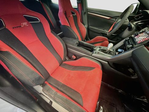 Used 2021 Honda Civic Type R image 15