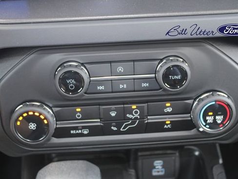 New 2025 Ford Bronco 4-Door image 13