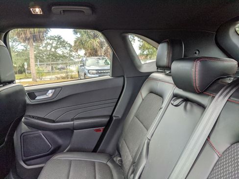 Used 2024 Ford Escape ST-Line w/ Tech Pack #1 image 18