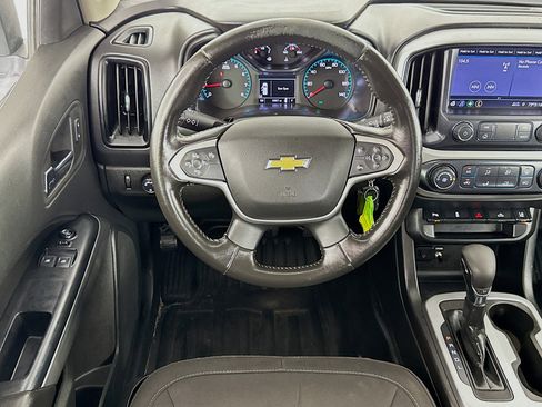Used 2022 Chevrolet Colorado LT w/ Fleet Safety Package image 16