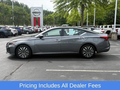 Certified 2024 Nissan Altima 2.5 SV FWD image 5