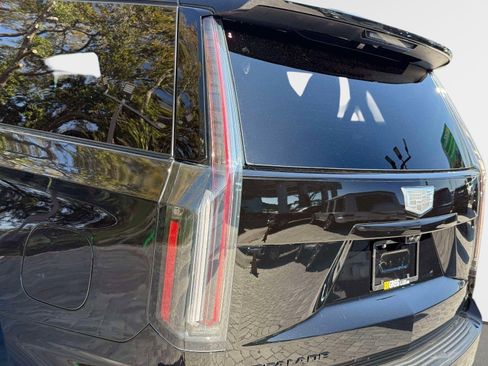 Used 2026 Cadillac Escalade V w/ LPO, ONYX Package AWD/4WD image 16