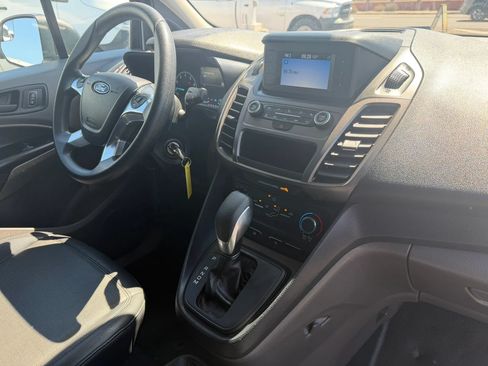 Used 2022 Ford Transit Connect XL FWD image 18