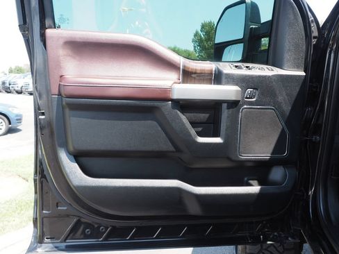 Used 2017 Ford F350 Platinum w/ Platinum Ultimate Package AWD/4WD image 13