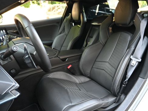 Used 2023 Chevrolet Corvette Stingray Preferred Cpe w/ Z51 Performance Package RWD image 17