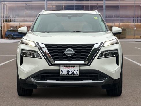 Used 2023 Nissan Rogue SL w/ SL Premium Package image 6