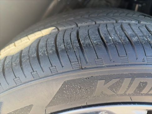 Used 2025 Honda Accord EX-L image 8