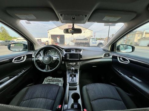 Used 2019 Nissan Sentra SV w/ Special Edition Package FWD image 13