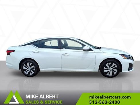 Used 2023 Nissan Altima 2.5 S FWD image 8