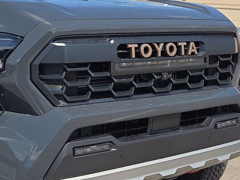 New 2026 Toyota Tacoma 4x4 Double Cab Hybrid image 7