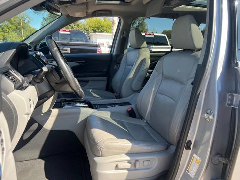 Used 2020 Honda Pilot Elite image 7