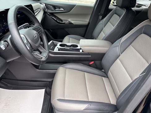 Certified 2025 Chevrolet Equinox LT w/ Convenience Package II image 6