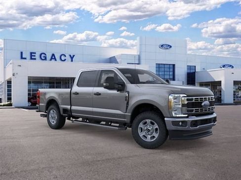 New 2026 Ford F250 XLT w/ 360-Degree Camera Package AWD/4WD image 7