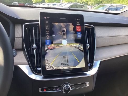 Used 2026 Volvo XC90 B6 Plus w/ Protection Package Premier image 28