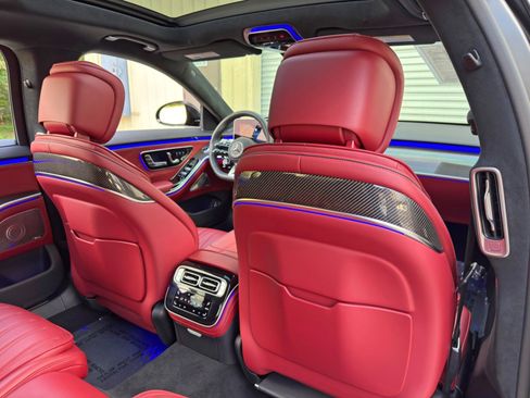 Used 2025 Mercedes-Benz S 63 AMG S image 50