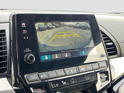 Used 2024 Honda Odyssey Touring image 14