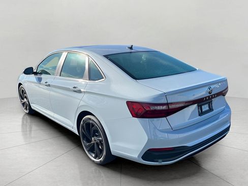 New 2025 Volkswagen Jetta SE image 5