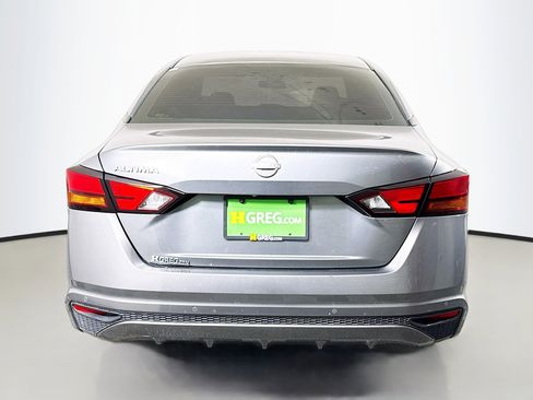 Used 2023 Nissan Altima 2.5 S FWD image 8