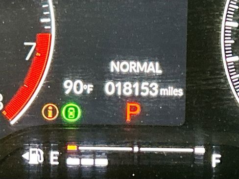 Used 2024 Honda Civic Sport image 10