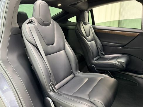 Used 2020 Tesla Model X Long Range AWD/4WD image 22
