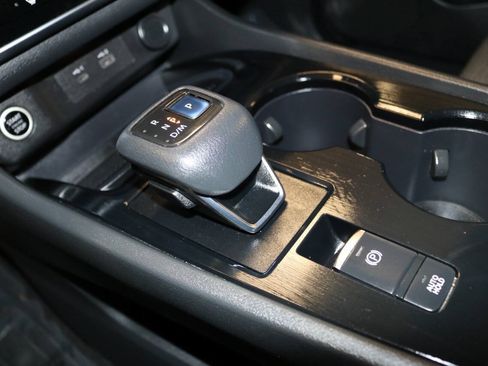 Used 2021 Nissan Rogue S FWD image 31