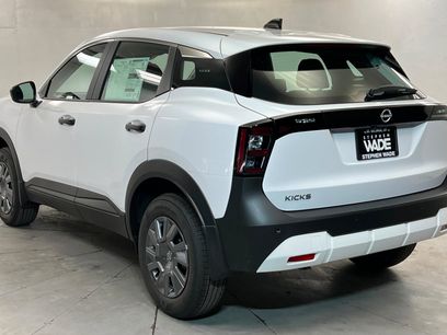 New 2026 Nissan Kicks S