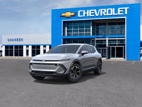 New 2026 Chevrolet Equinox EV LT w/ Comfort Package image 9