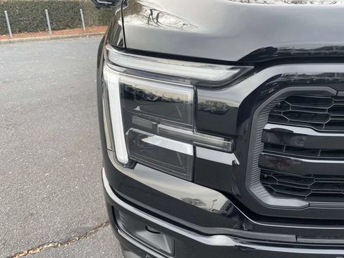Used 2025 Ford F150 Lariat w/ Equipment Group 502A High AWD/4WD image 41