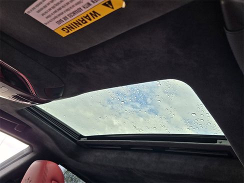 Used 2022 Maserati Quattroporte Modena image 19