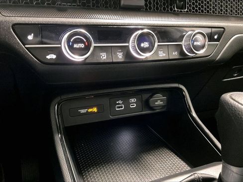 Used 2025 Honda CR-V EX image 25