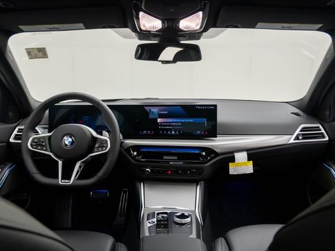 New 2026 BMW 330i xDrive Sedan w/ M Sport Package image 10