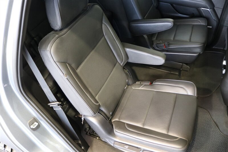 Used 2022 GMC Yukon Denali AWD/4WD image 17