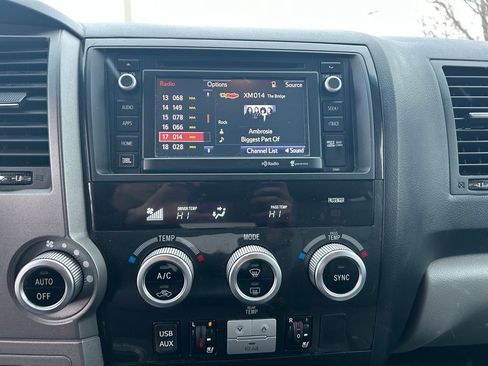 Used 2015 Toyota Sequoia Platinum image 20