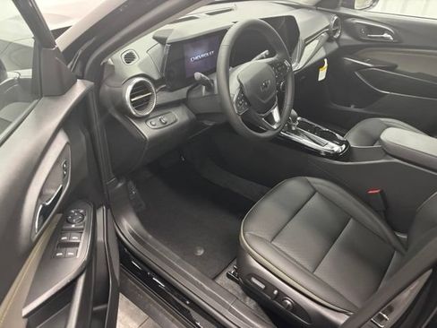 New 2026 Chevrolet Trax ACTIV w/ Driver Confidence Package FWD image 13
