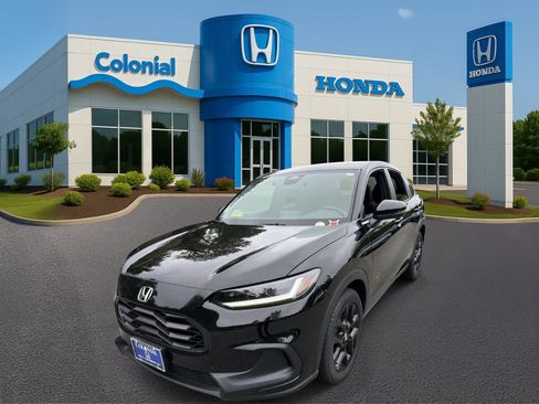 Used 2024 Honda HR-V Sport image 2