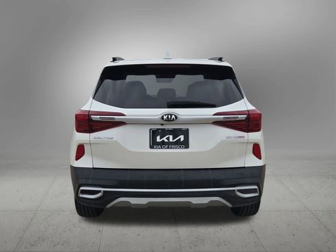 Used 2021 Kia Seltos SX w/ SX Sunroof Package image 5