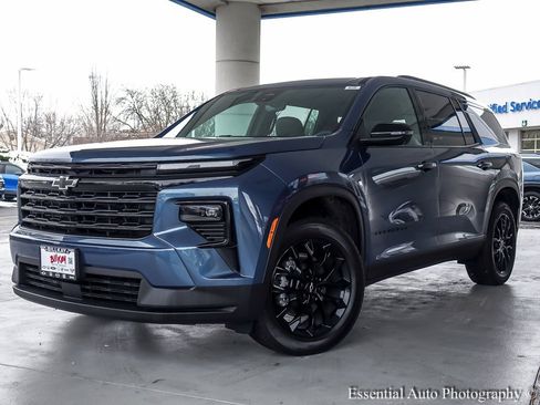 New 2026 Chevrolet Traverse LT w/ Midnight/Sport Edition image 2