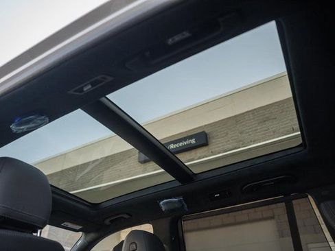 New 2026 Mercedes-Benz GLS 580 4MATIC image 38