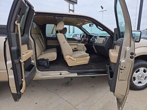 Used 2011 Ford F150 XLT w/ XLT Convenience Pkg image 25