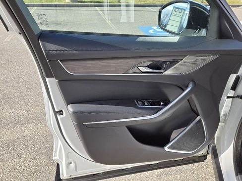 Used 2023 Jaguar F-PACE S image 8