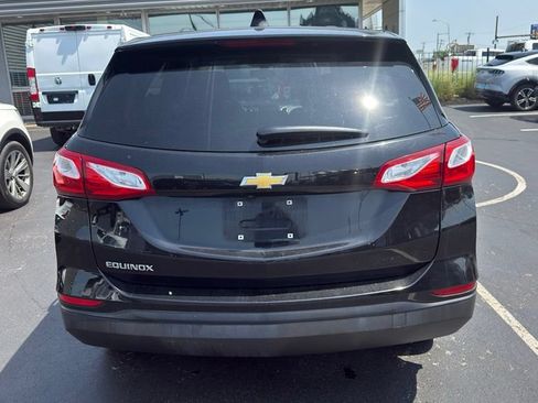 Used 2019 Chevrolet Equinox LS w/ LS Convenience Package FWD image 6