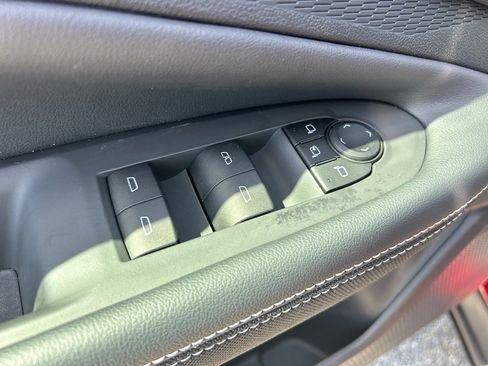 New 2025 Chevrolet Blazer EV LT image 13