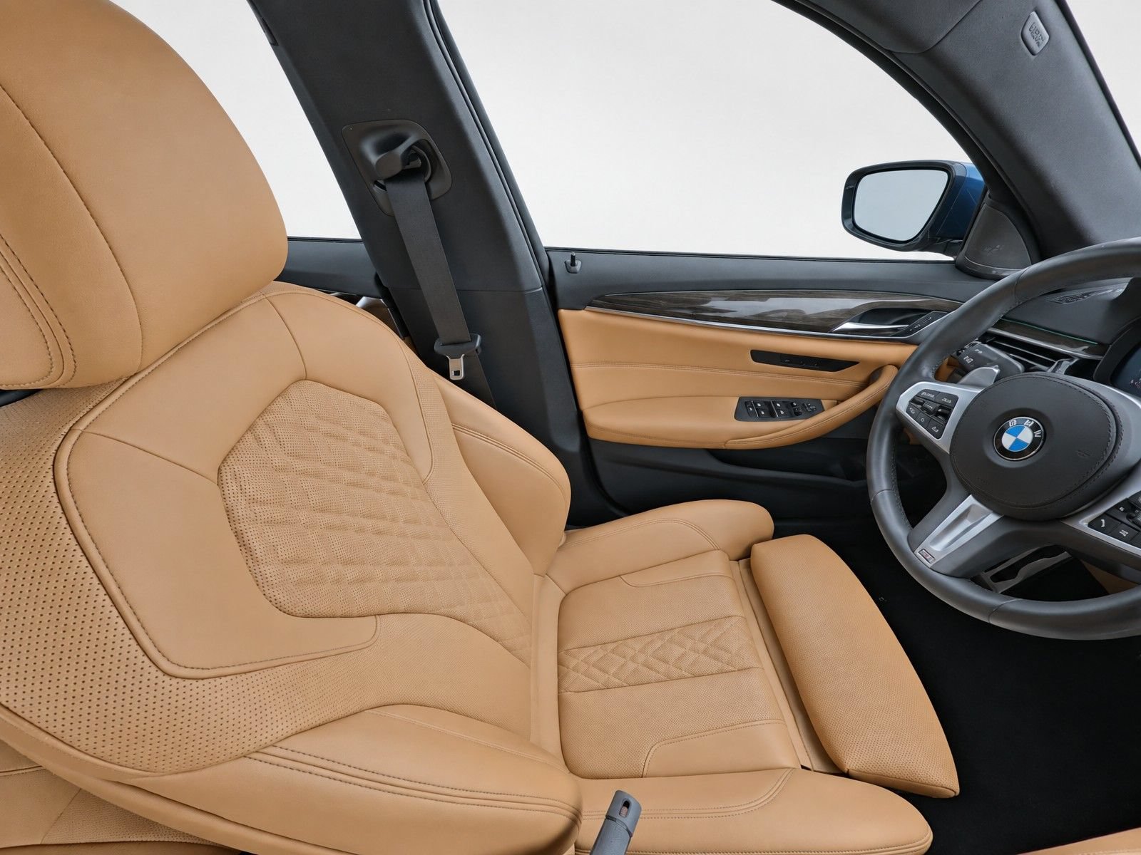 Used 2023 BMW 530i w/ M Sport Package RWD image 13