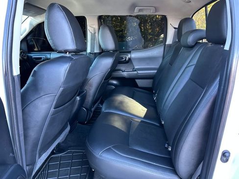 Used 2019 Toyota Tacoma SR5 image 24
