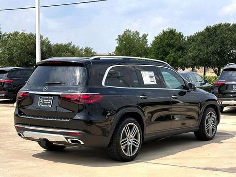 Used 2025 Mercedes-Benz GLS 450 4MATIC image 8