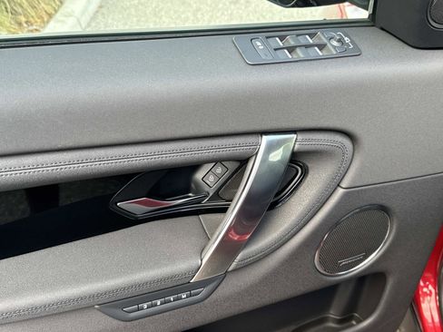 Certified 2025 Land Rover Discovery Sport S image 20