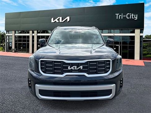 Used 2025 Kia Telluride S image 2